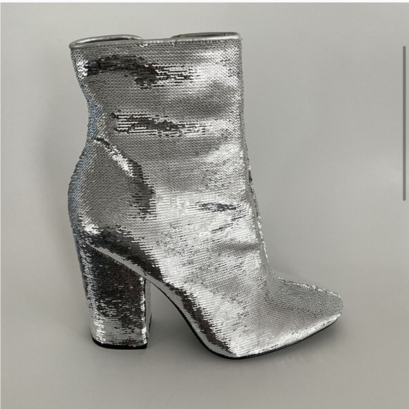 Kendall & Kylie Shoes - Kendall + Kylie Bootie Silver Sequin Haedyns Square-toe Ankle Boots